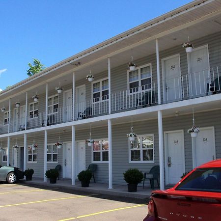 Midtown Motel & Suites Moncton Zewnętrze zdjęcie