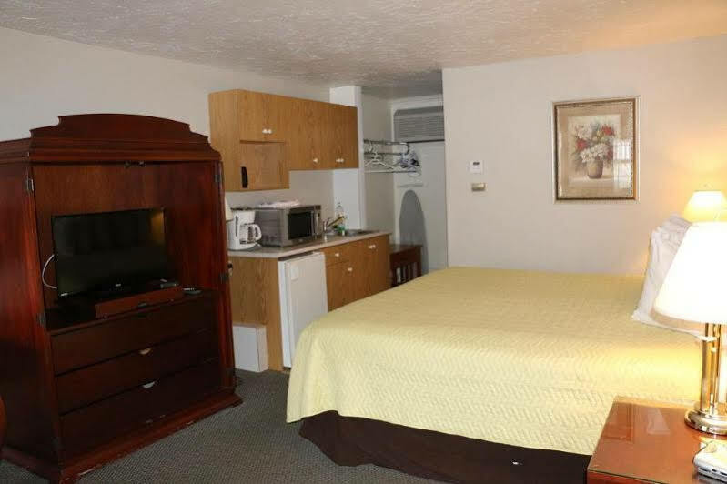 Midtown Motel & Suites Moncton Zewnętrze zdjęcie