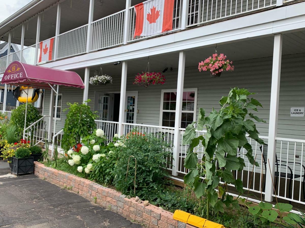 Midtown Motel & Suites Moncton Zewnętrze zdjęcie
