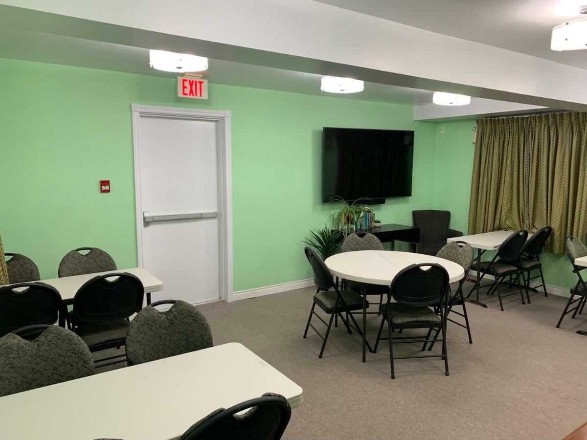 Midtown Motel & Suites Moncton Zewnętrze zdjęcie